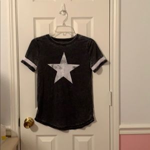 Gray star graphic T-shirt